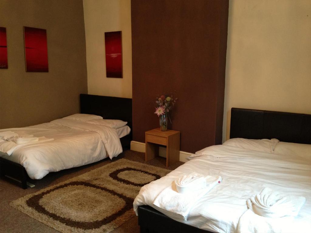 Victoria Hotel Newport  Room photo