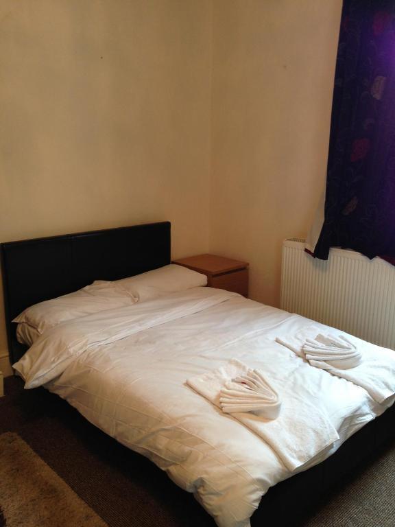 Victoria Hotel Newport  Room photo